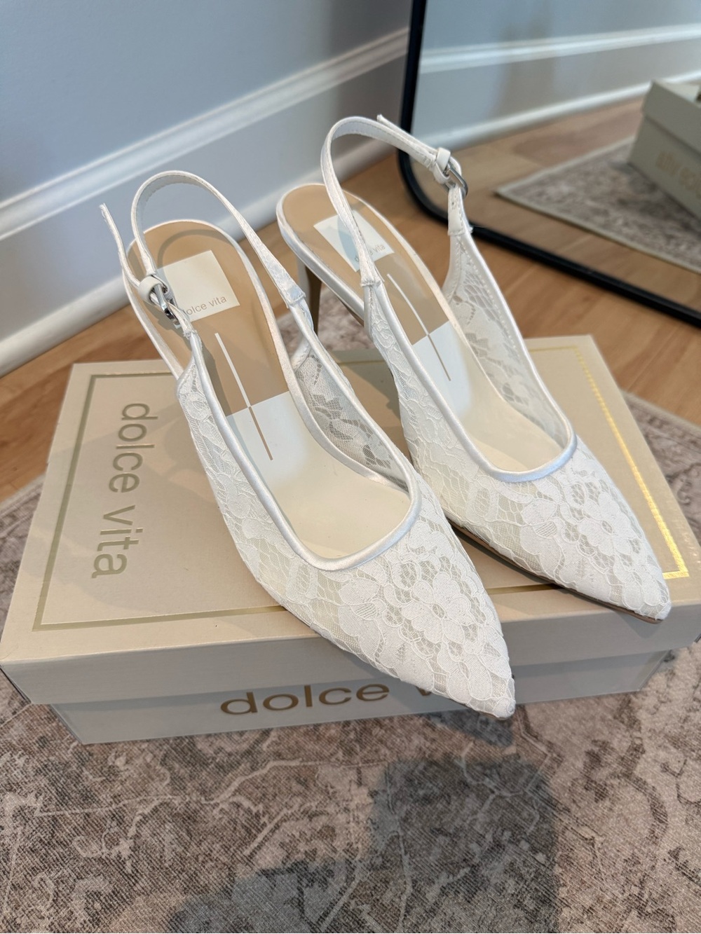 Dolce Vita White Lace Slingback Pointed-Toe Heels